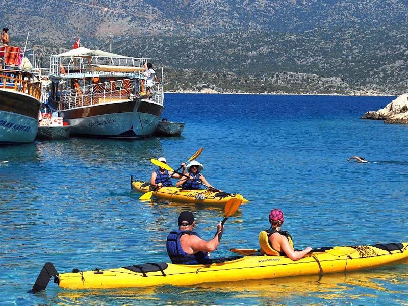 SEA KAYAKING IN KEKOVA
