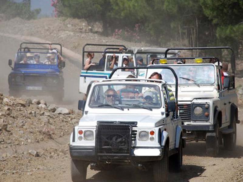 JEEP SAFARI
