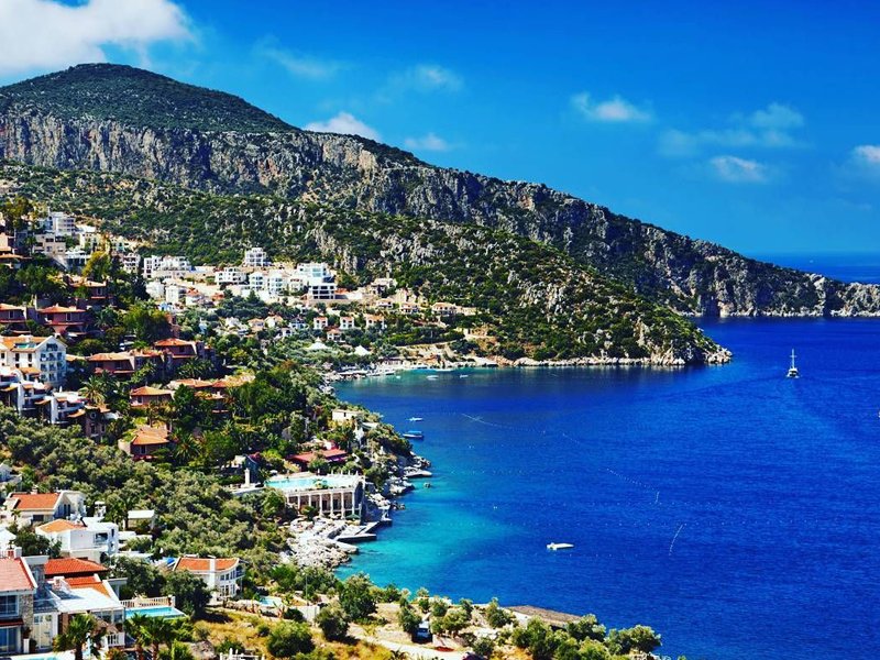 BOAT TRIP TO SUNKEN CITY OF KEKOVA